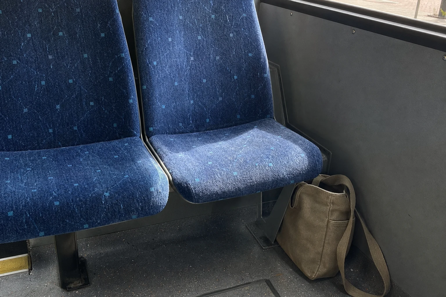 Cover for A seat, without having to ask