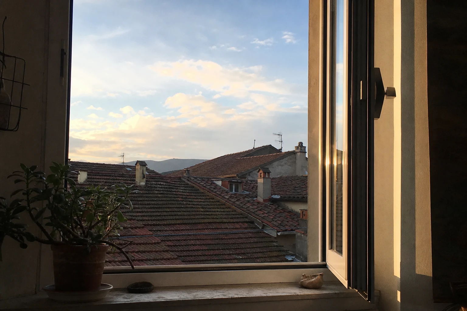Shared version of What's in your window view that you usually miss?
