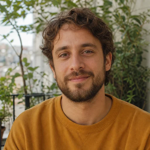 Leo Bennett profile portrait