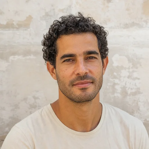 Noah Costa profile portrait